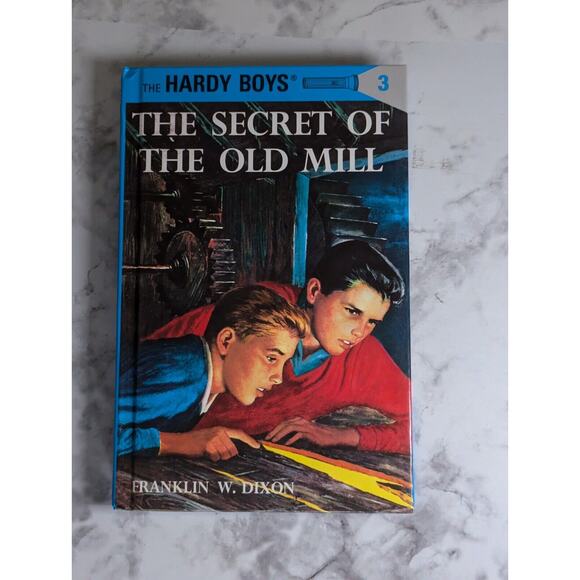 The Secret of the Old Mill (Hardy Boys, Book 3) by Dixon, Franklin W. - Picture 1 of 5